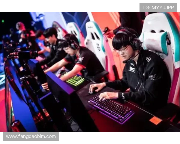 EDG战队在冠军杯积分榜上以58分稳居第一名展现强劲实力 EDG战队在冠军杯积分榜上以58分稳居第一名展现强劲实力