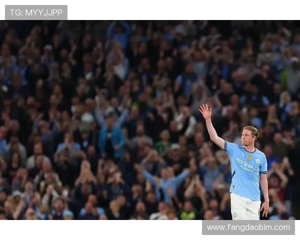 德布劳内领衔曼城新赛季征程球迷期待他的精彩表现与战术智慧 德布劳内领衔曼城新赛季征程球迷期待他的精彩表现与战术智慧