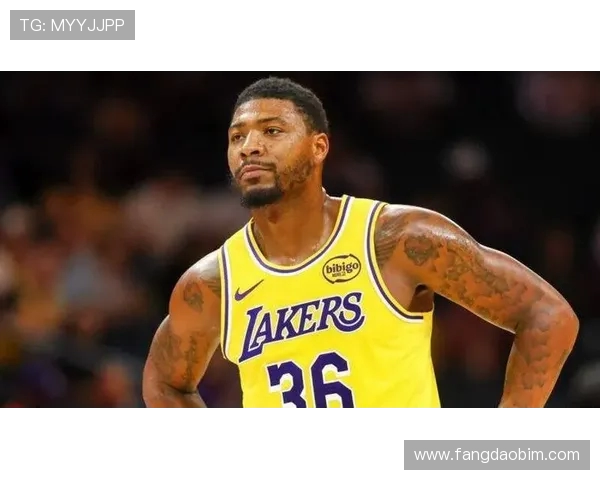 马库斯斯马特的篮球之路与领袖风范解析