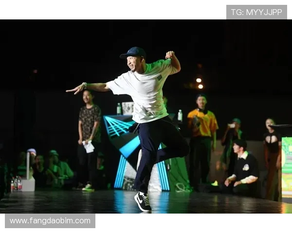 南京街舞队的盯防策略分析与表现评估探讨